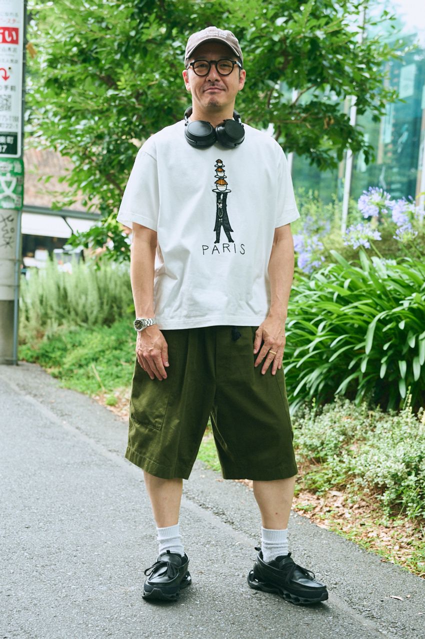 50代のTシャツコーデは「ほんのり可愛げ」をプラスせよ！ 色や柄、プリントの選び方 - 8枚目の画像