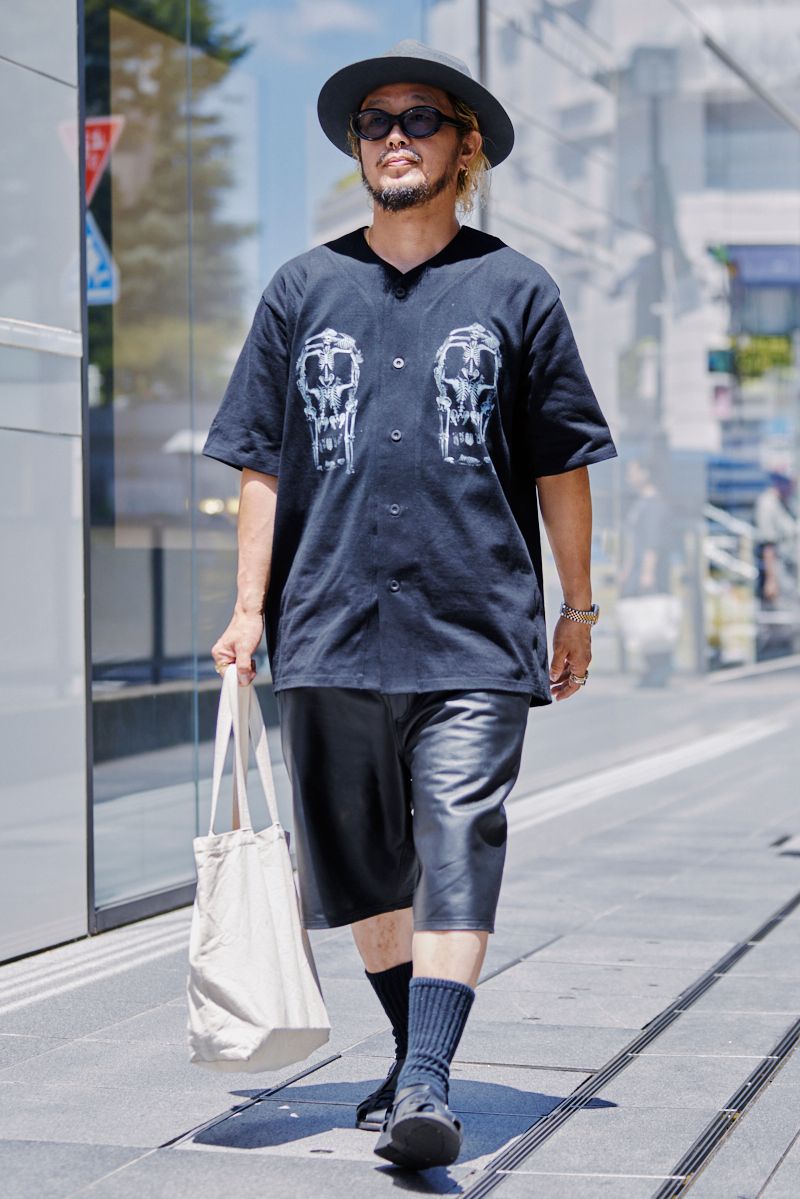 帽子、リング＝ともにテンダーロイン