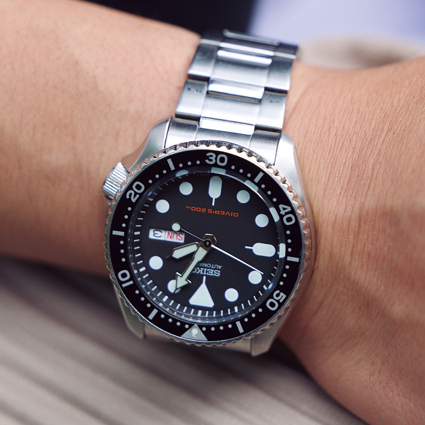 SEIKO 自動巻き腕時計 ダイバーズウォッチ セイコー」に「チューダー」etc. “夏ダイバーズ”の選びと合わせ
