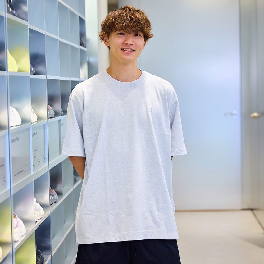 北井健人さん●世界中で展開されるプロモーションのため、日々各地を飛び回るブランドPR。若い頃にサッカーでならした運動神経は今なお健在で、日頃からサッカーやランニングを嗜む。