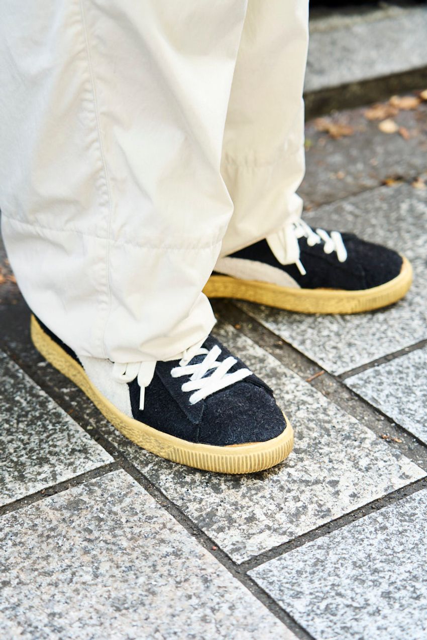 大人の白パンツは“真っ白じゃない”のがいい！ くすみホワイトが馴染む着こなしテク5選 - 3枚目の画像