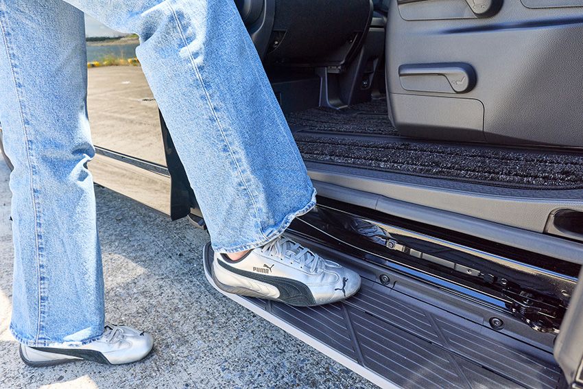 「ノア」じゃ物足りない人へ。トヨタ新型「ヴォクシー」の実車チェックで分かった“買い”の理由 - 24枚目の画像