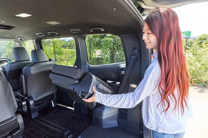 「ノア」じゃ物足りない人へ。トヨタ新型「ヴォクシー」の実車チェックで分かった“買い”の理由 - 62枚目の画像