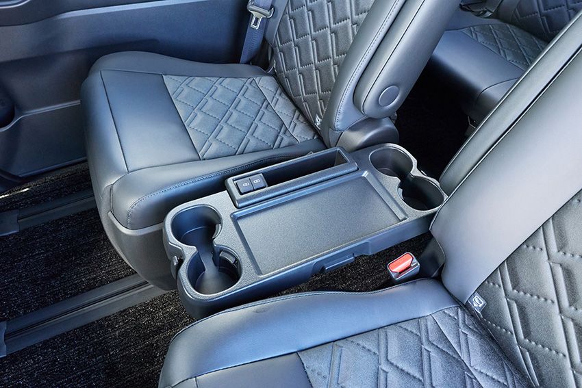 「ノア」じゃ物足りない人へ。トヨタ新型「ヴォクシー」の実車チェックで分かった“買い”の理由 - 52枚目の画像