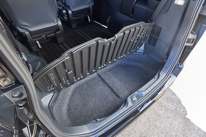 「ノア」じゃ物足りない人へ。トヨタ新型「ヴォクシー」の実車チェックで分かった“買い”の理由 - 55枚目の画像