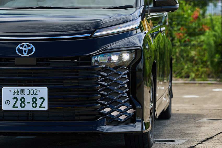 「ノア」じゃ物足りない人へ。トヨタ新型「ヴォクシー」の実車チェックで分かった“買い”の理由 - 14枚目の画像