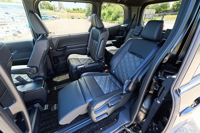 「ノア」じゃ物足りない人へ。トヨタ新型「ヴォクシー」の実車チェックで分かった“買い”の理由 - 41枚目の画像
