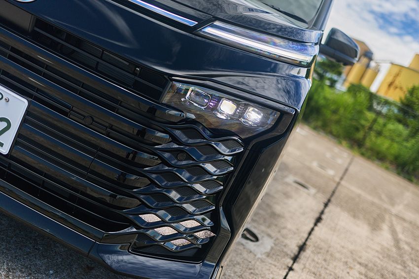 「ノア」じゃ物足りない人へ。トヨタ新型「ヴォクシー」の実車チェックで分かった“買い”の理由 - 20枚目の画像