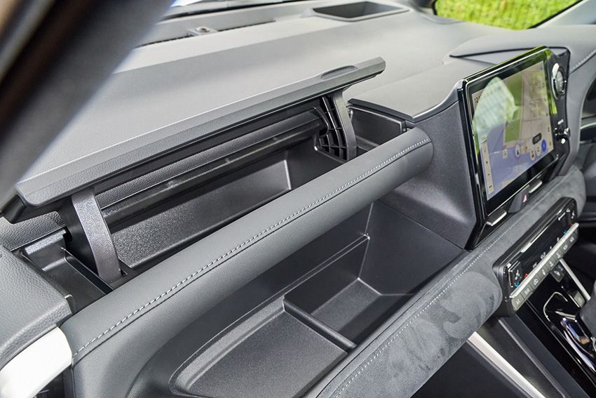「ノア」じゃ物足りない人へ。トヨタ新型「ヴォクシー」の実車チェックで分かった“買い”の理由 - 78枚目の画像