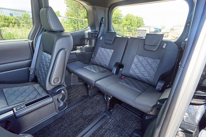 「ノア」じゃ物足りない人へ。トヨタ新型「ヴォクシー」の実車チェックで分かった“買い”の理由 - 60枚目の画像