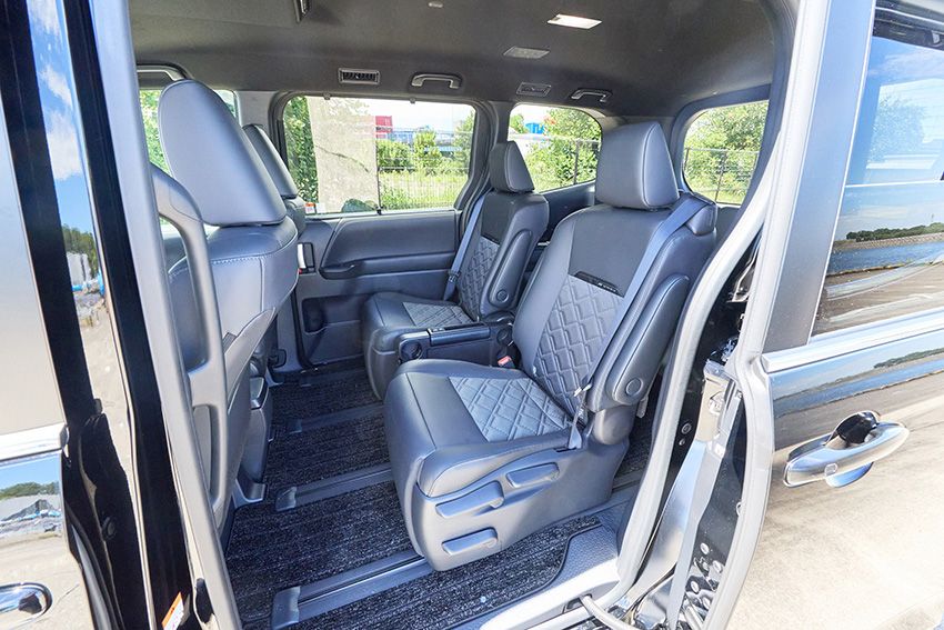 「ノア」じゃ物足りない人へ。トヨタ新型「ヴォクシー」の実車チェックで分かった“買い”の理由 - 49枚目の画像