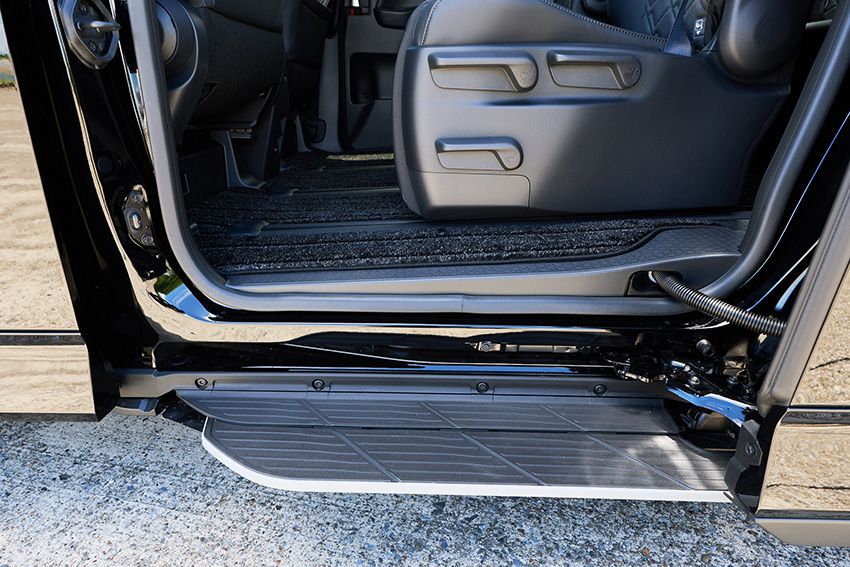 「ノア」じゃ物足りない人へ。トヨタ新型「ヴォクシー」の実車チェックで分かった“買い”の理由 - 33枚目の画像