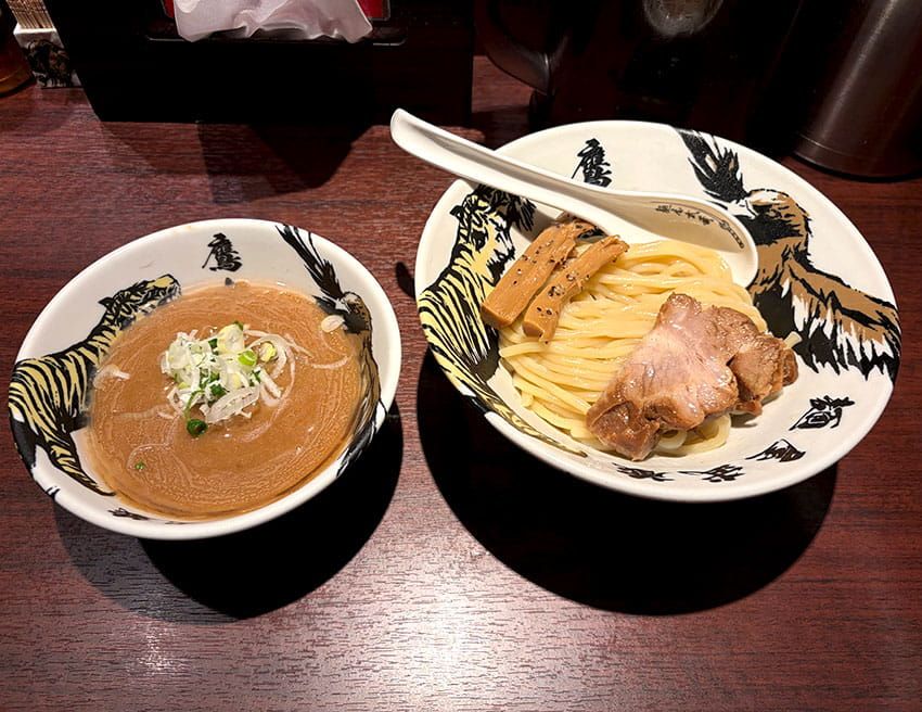ヤマハシさん紹介の、麺屋武蔵 鷹虎の「冷やし濃厚つけ麺」。メンバー内でも話題になった。