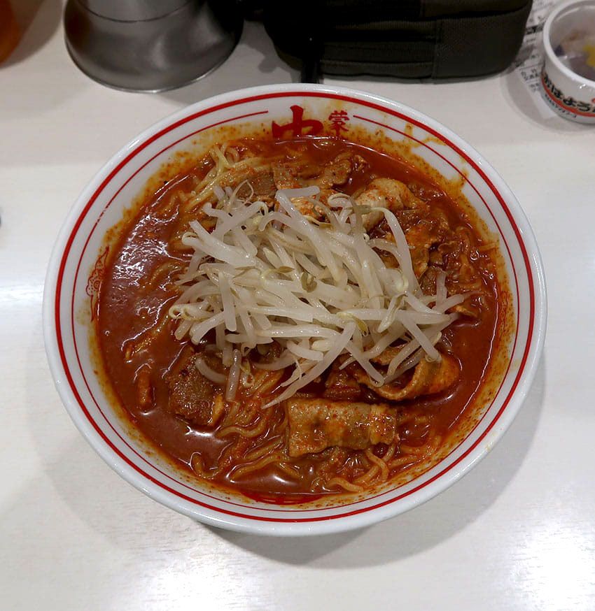 冷辛麺をテーマにした、ろせみーさん紹介の、蒙古タンメン中本の「冷たい北極ラーメン」。