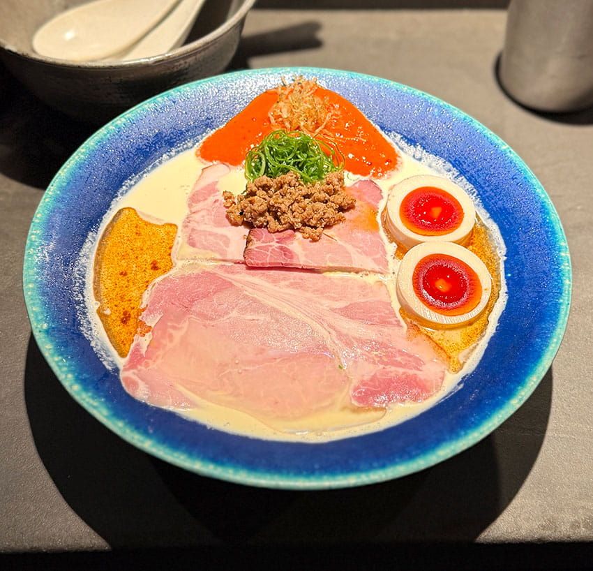 SUSURUさん紹介の、Ramen Afro Beatsの「冷やしとうもろこしらぁ麺」。