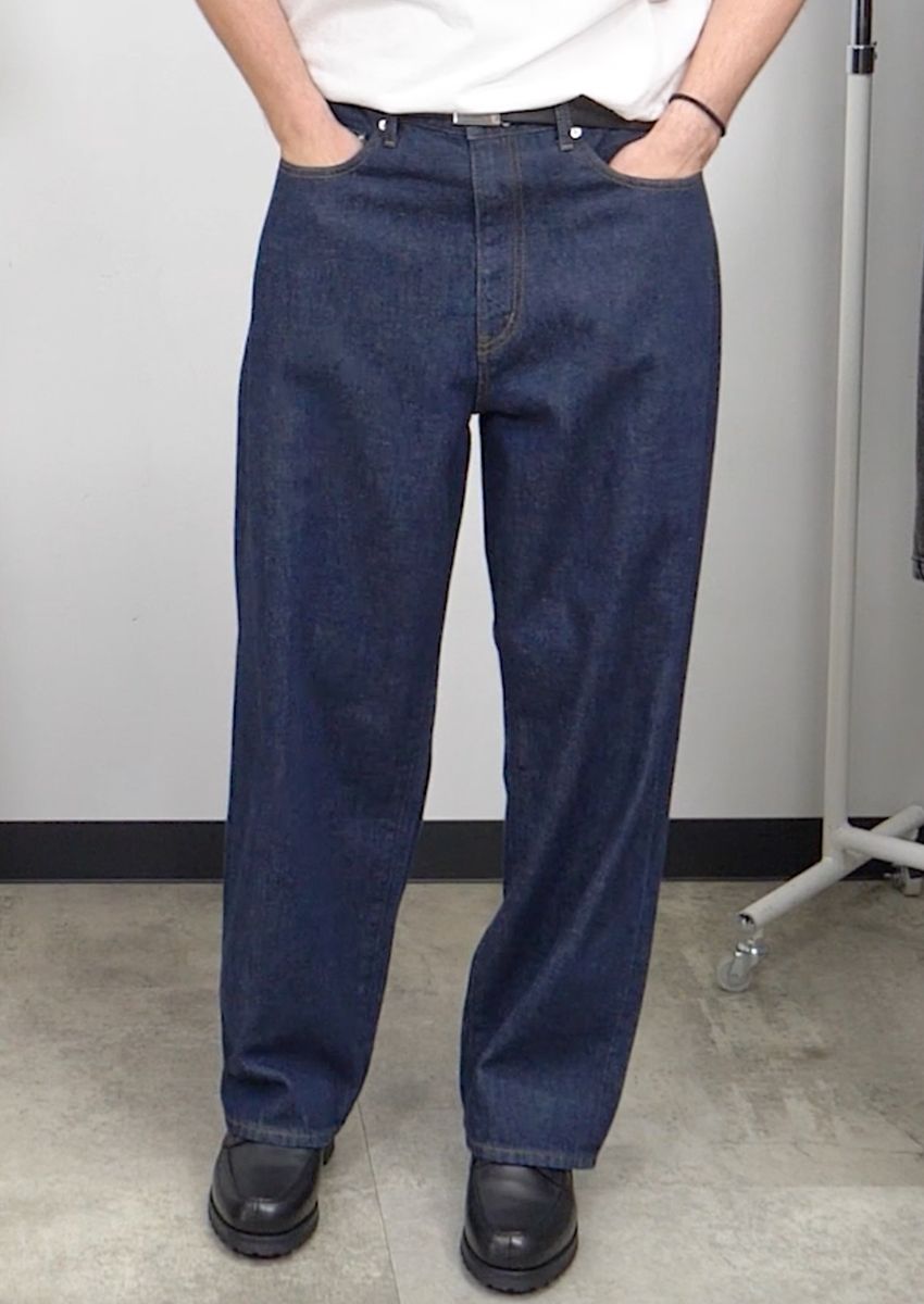 【1万円台以下】ユニクロ、無印良品も！プロが選ぶ「コスパ最強の高見えデニム」6本を試着検証 - 16枚目の画像