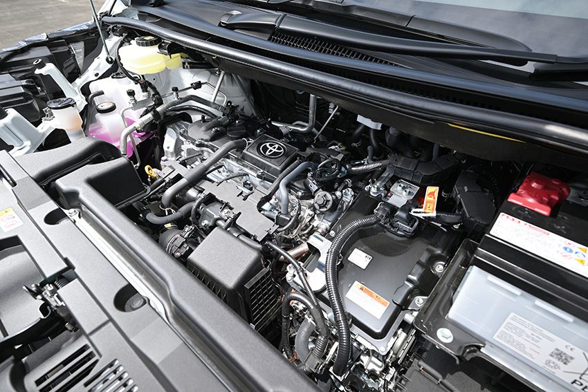 ヴォクシーとの違いも解説！上品＆穏やかな改良型トヨタ「ノア」を黒木美珠が実車チェック - 3枚目の画像