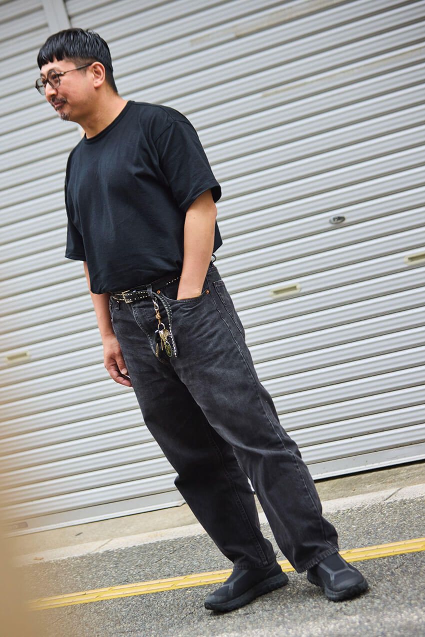 英国製501、デニスラ、黒550etc. 眼鏡店主が選ぶ至極のリーバイス！「体型カバー×品格」を両立する名作 - 21枚目の画像