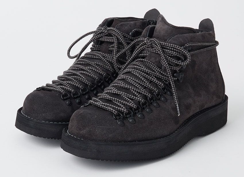 「WM × Danner MOUNTAIN LIGHT」7万9200円／ホワイトマウンテニアリング　03-6416-5381