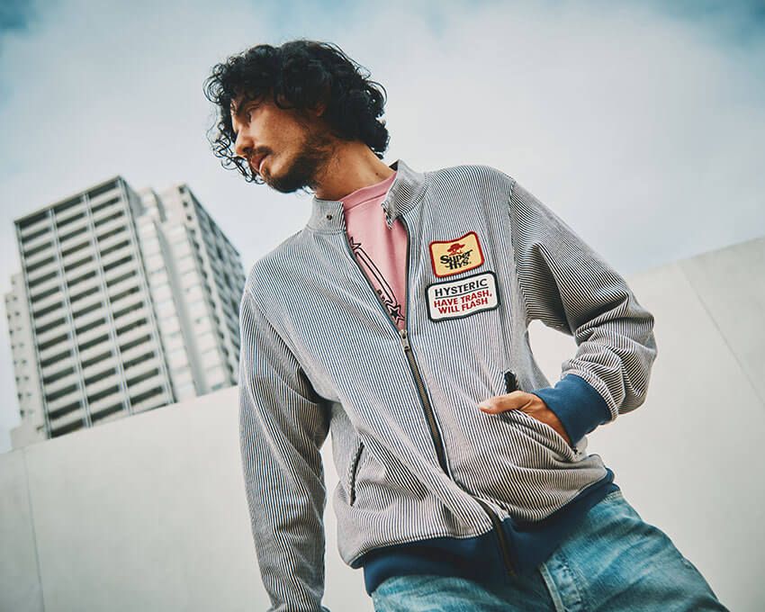 ジャケット4万9500円、Tシャツ1万2100円、デニム4万4000円／すべてヒステリックグラマー