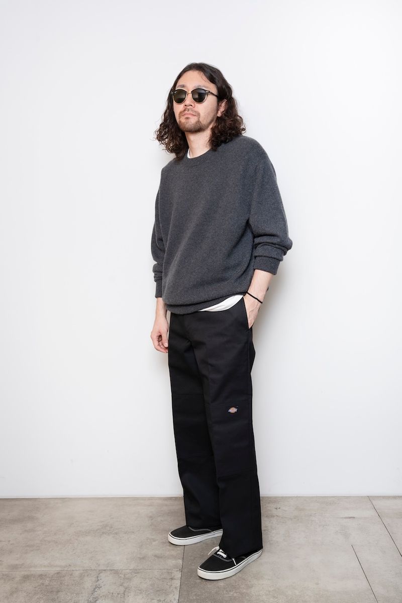 「85283 ダブルニー ワークパンツ Loose Fit」 8800円／ディッキーズ（エドウイン・カスタマーサービス　0120−008−503）※176cm・32インチを着用