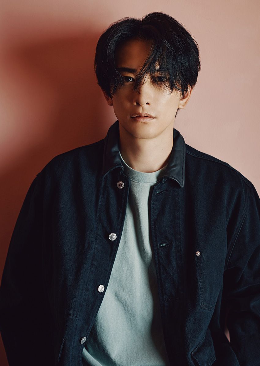 デニムジャケット2万9700円、Tシャツ4950円／ともにリーバイス（リーバイ・ストラウス ジャパン　0120-099-501）