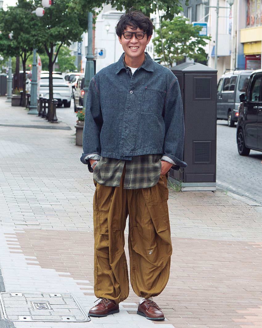 ジャパンデニムが揃う名店「BELLÙRIA 高崎」で、常連たちをパパラッチ！短丈Gジャンに、ワイドな濃紺etc. - 4枚目の画像