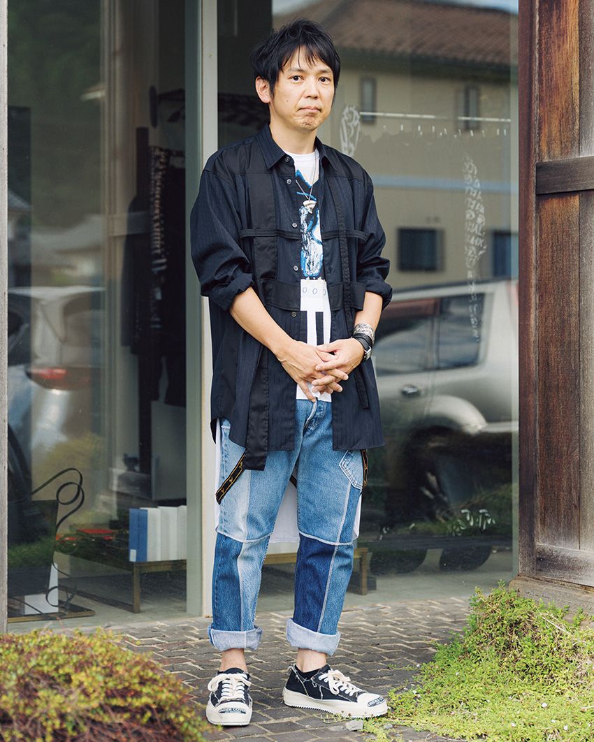 デニム＝タカヒロミヤシタザソロイスト　シャツ、Tシャツ＝コム デ ギャルソン・シャツ
