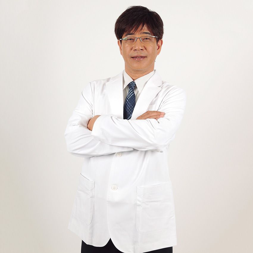 教えてくれたのは慶應義塾大学大学院 政策・メディア研究科、医学部内科学兼任教授 渡辺光博先生●ヘルスサイエンスや代謝疾患、予防医学、アンチエイジングなどを専門に研究。5-ALAの生理機能や生活習慣病予防への研究にも取り組み、健康寿命の延伸を目指す研究・教育を進めている。