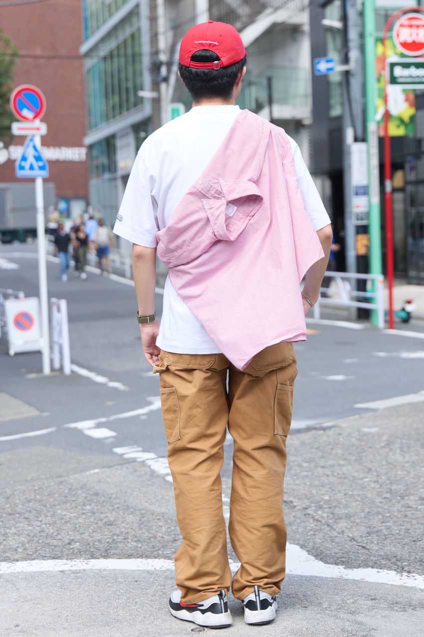 パンツの裾は溜まりはどれくらいが正解？ ワイドパンツを穿きこなす5名のリアルコーデで検証 - 6枚目の画像