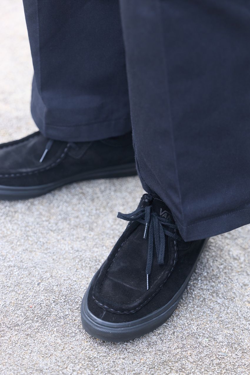 【街頭調査】洒落者たちが愛する黒シューズ5選。愛用ブランドはヴァンズ、プーマ、ノースetc. - 5枚目の画像