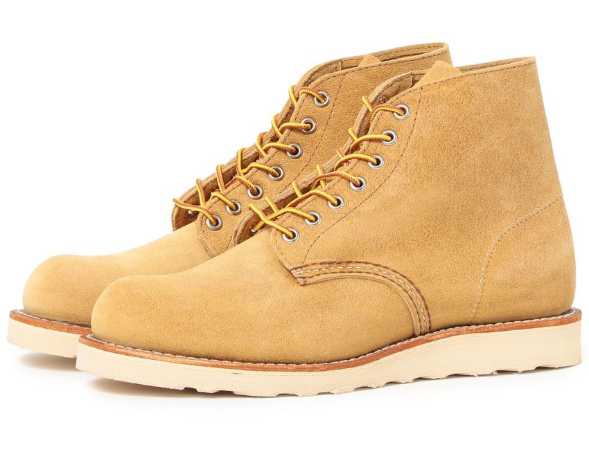 「Round Toe Hawthorne Abilene Roughout #9882」5万8850円／レッドウィング×ビームス（BEAMS HARAJUKU　03-3470-3947）