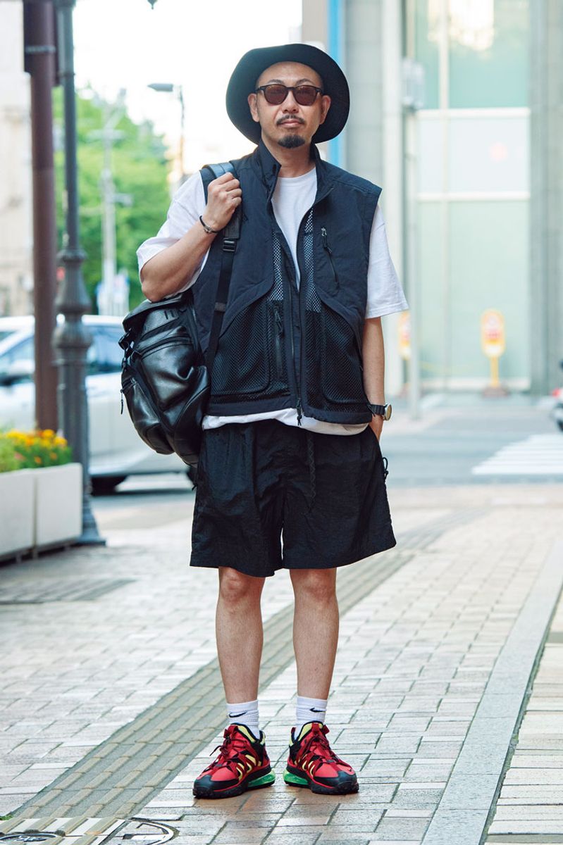 モノトーンコーデは、随所にこだわりを見せるべし 古賀貴彦