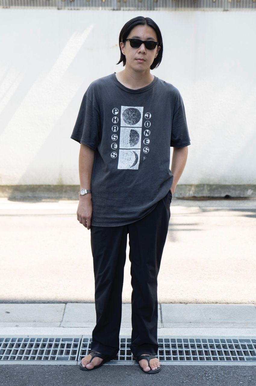 古着で作る「オールブラックスタイル」。ハードさを抑え、こなれ感を演出した街角の3名 - 2枚目の画像