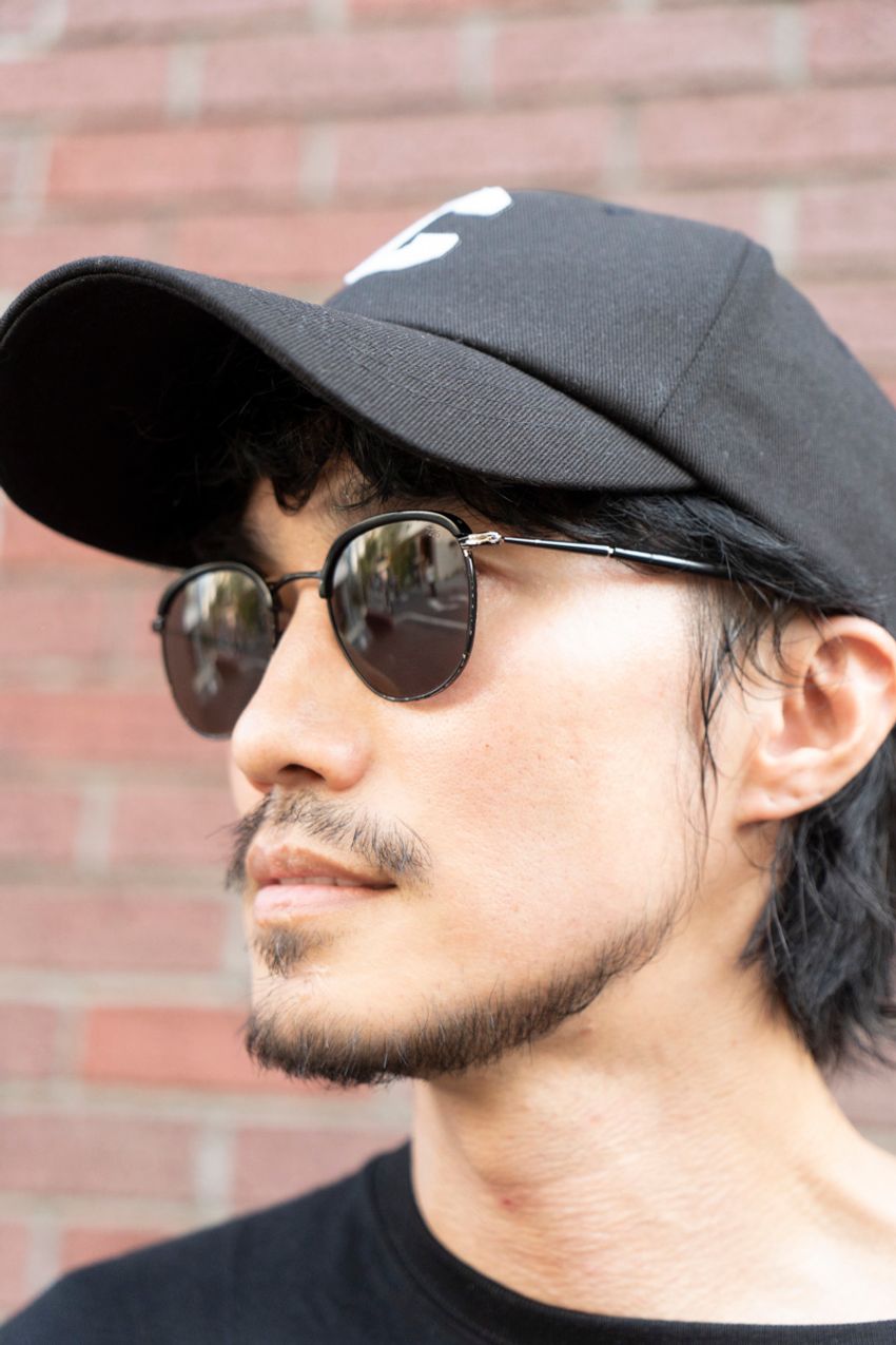 「キャップ＋サングラス」。翼くん＆岬くん級の黄金コンビを味方にした洒落者たちのコーデ術 - 5枚目の画像