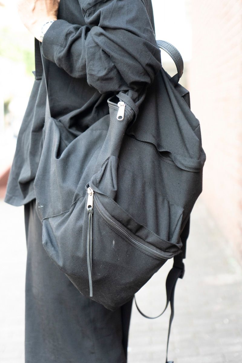 オーラリーのTシャツコーディネート | 250907-1051-22 佐野順一 5枚目の写真