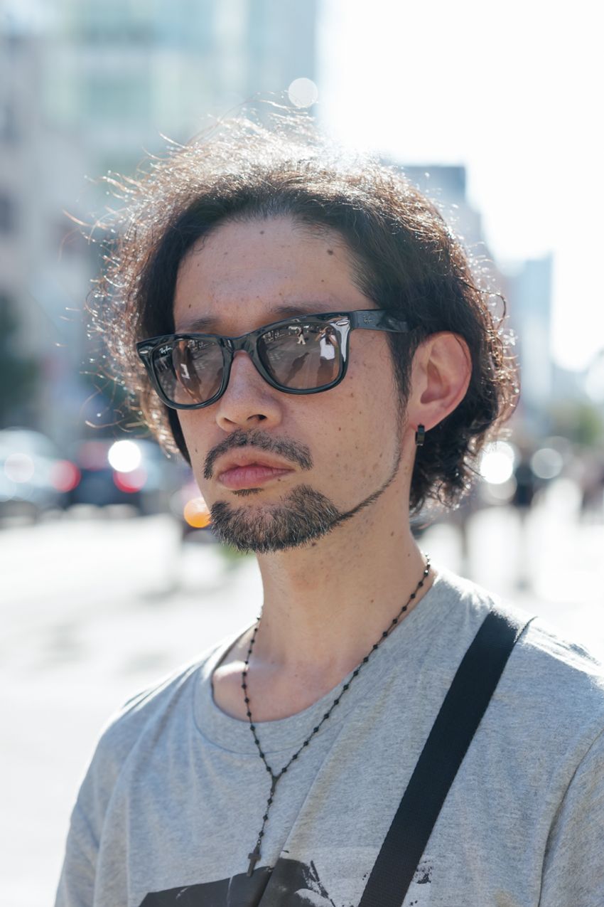 サングラスはやっぱり「レイバン」が好き！な大人たちのコーデと活用術をスナップで - 8枚目の画像