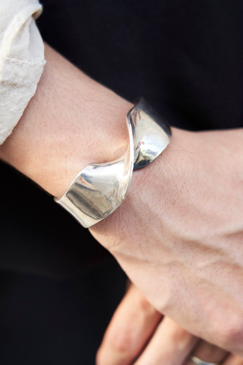 バーベルオブジェクトのシャツコーディネート | 250908-0827-04 田名部敏丈 5枚目の写真