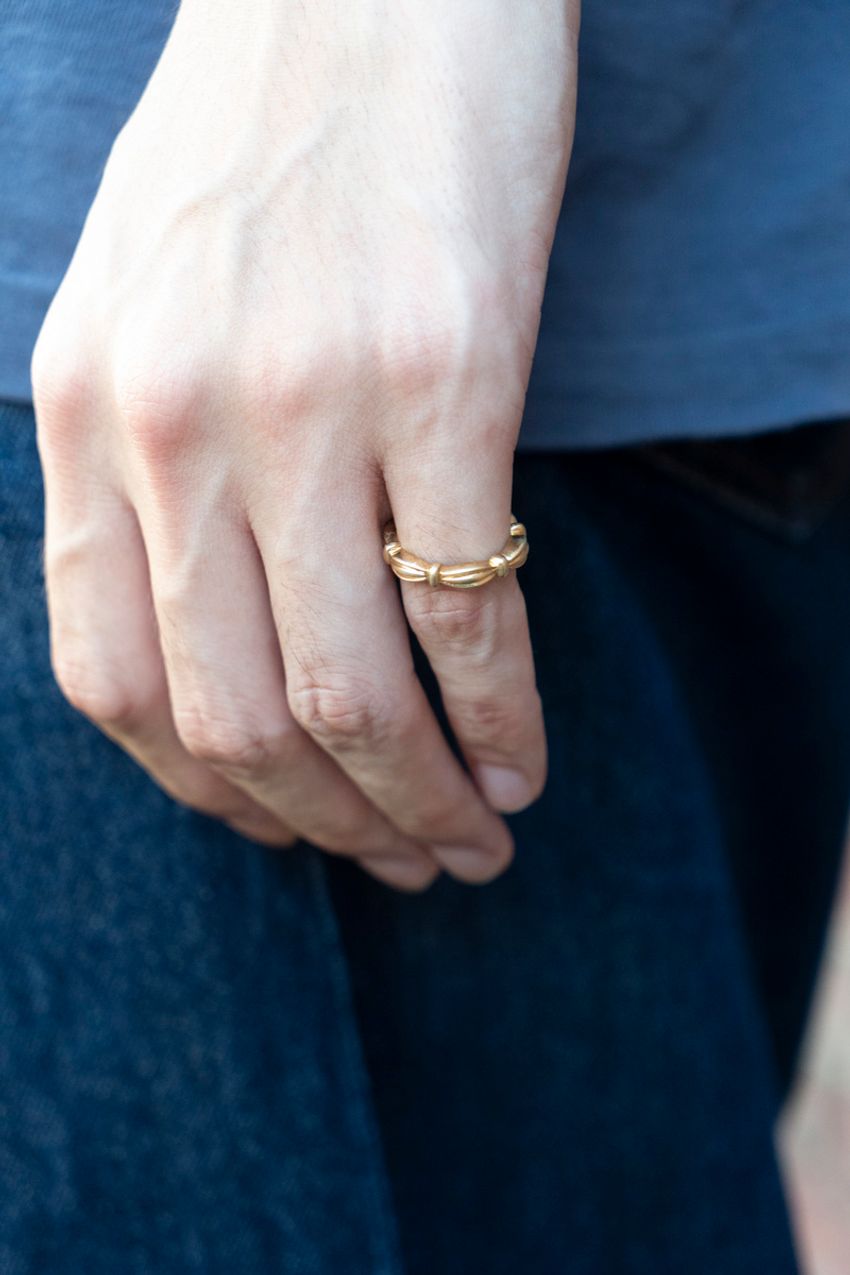 ティファニーでスナップを！カジュアルコーデにリングを効かせた大人たち3名 - 6枚目の画像