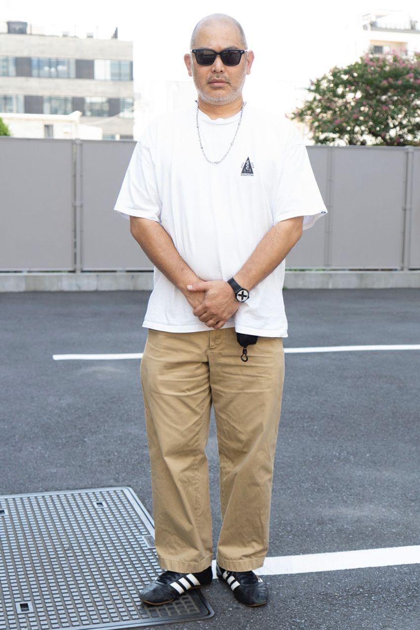 シンプルに見えてブランド選びにこだわりあり！ファッション好きな20代～50代をスナップ - 2枚目の画像