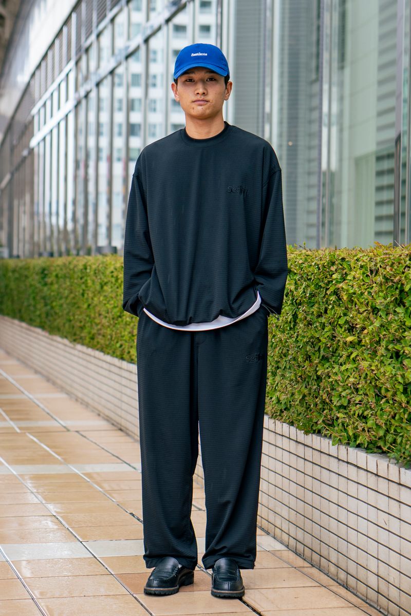 セットインのTシャツコーディネート | 250914-1018-58 佐藤翼早 3枚目の写真