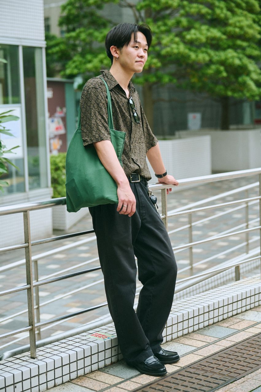 ディッキーズ、グラフペーパーetc.汎用性MAXの“黒パンツ”、愛用ブランドを街頭調査！ - 2枚目の画像