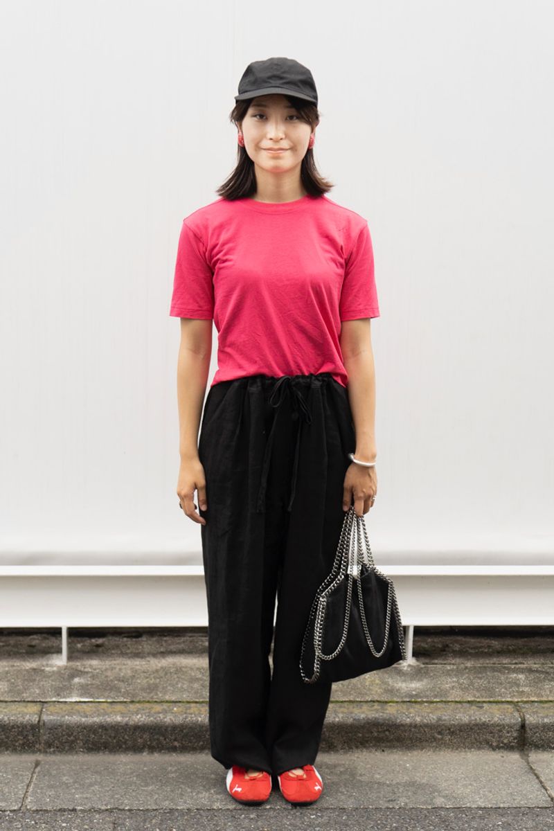 キャバンのTシャツコーディネート | 250923-1916-29 竹下史香