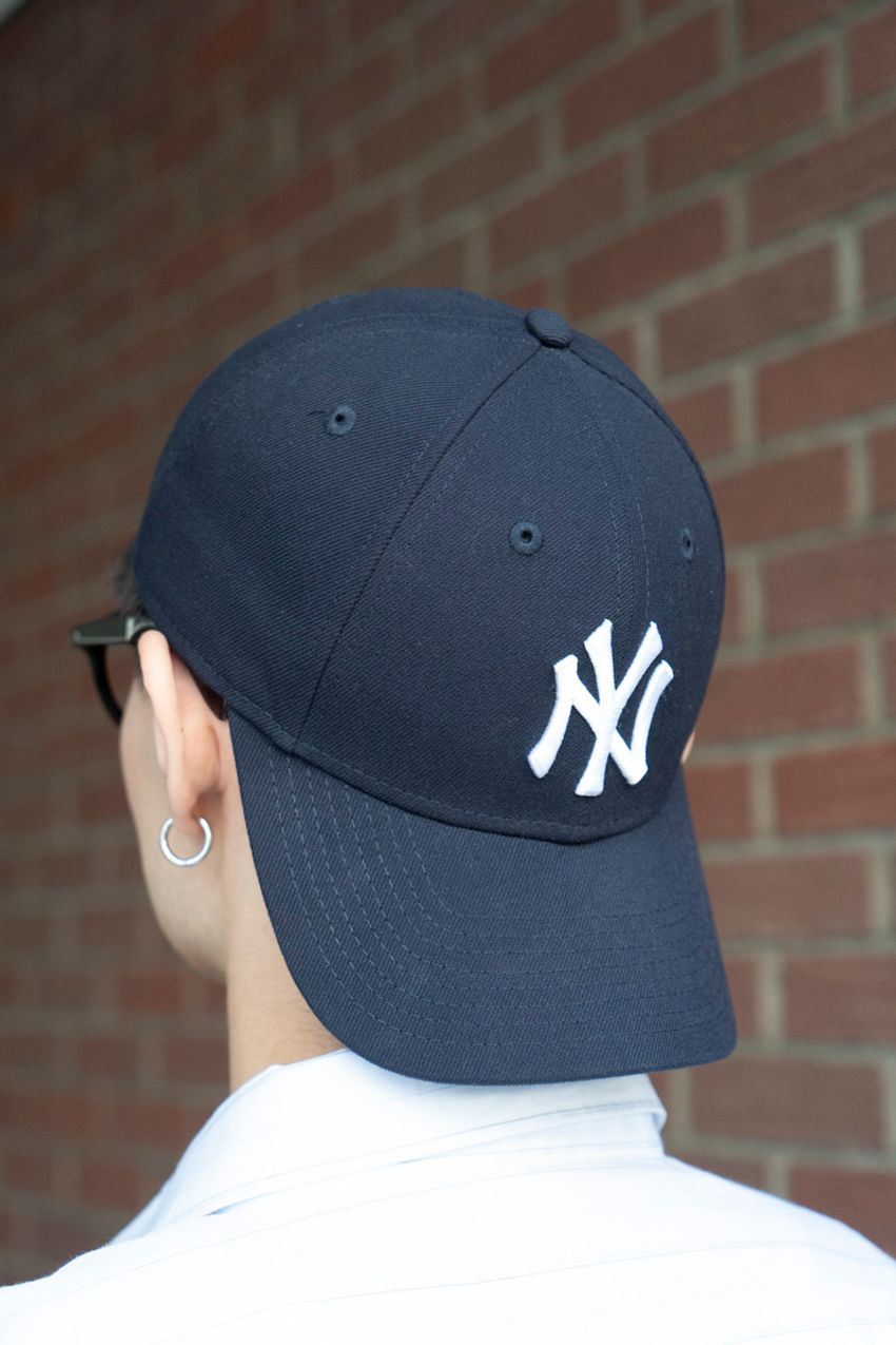 「それ、どこのブランド？」“キャップ&メガネ“のコンビが洒落た街角の3人をピックアップ！ - 3枚目の画像