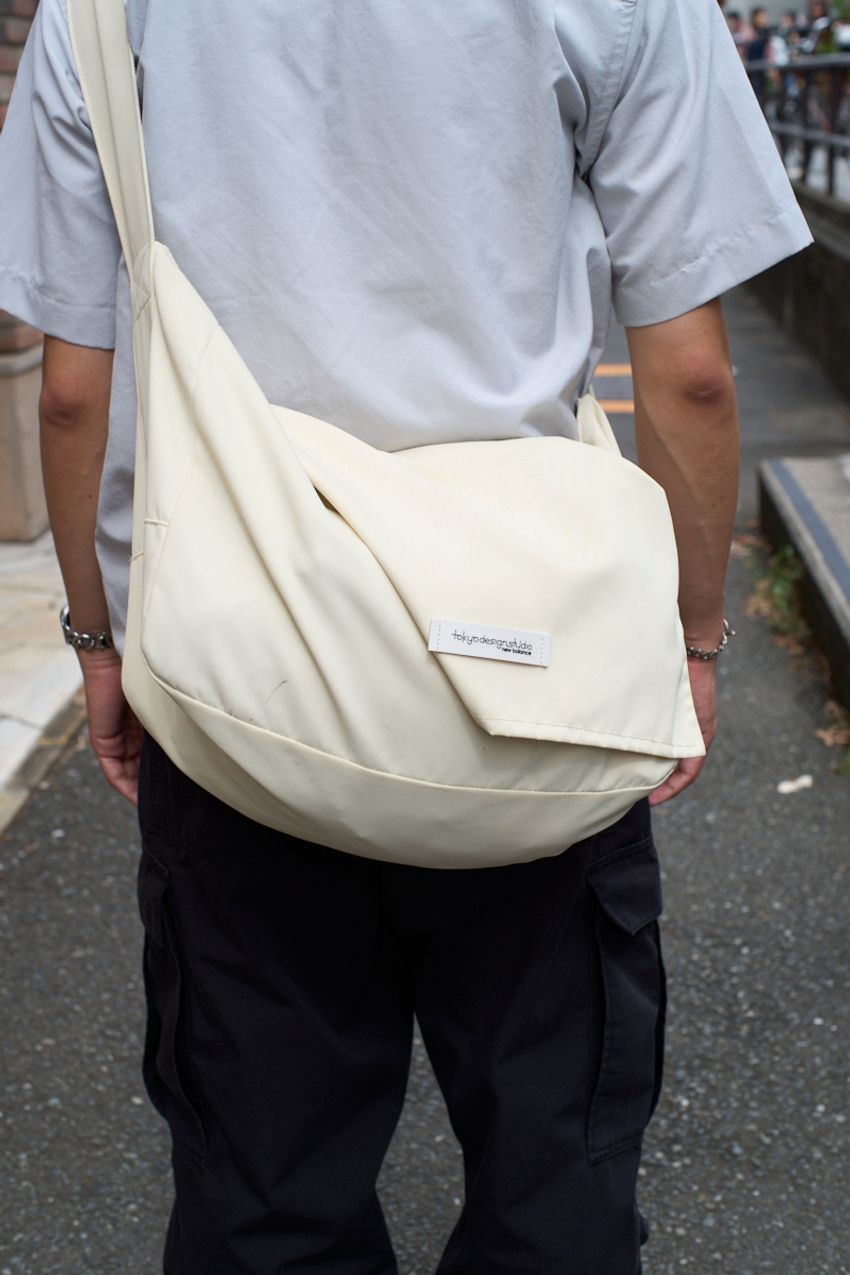 大人のカバン事情に変化あり！ 人気が再燃中の「ショルダーバッグ」みんなどんなの使ってる？ - 9枚目の画像