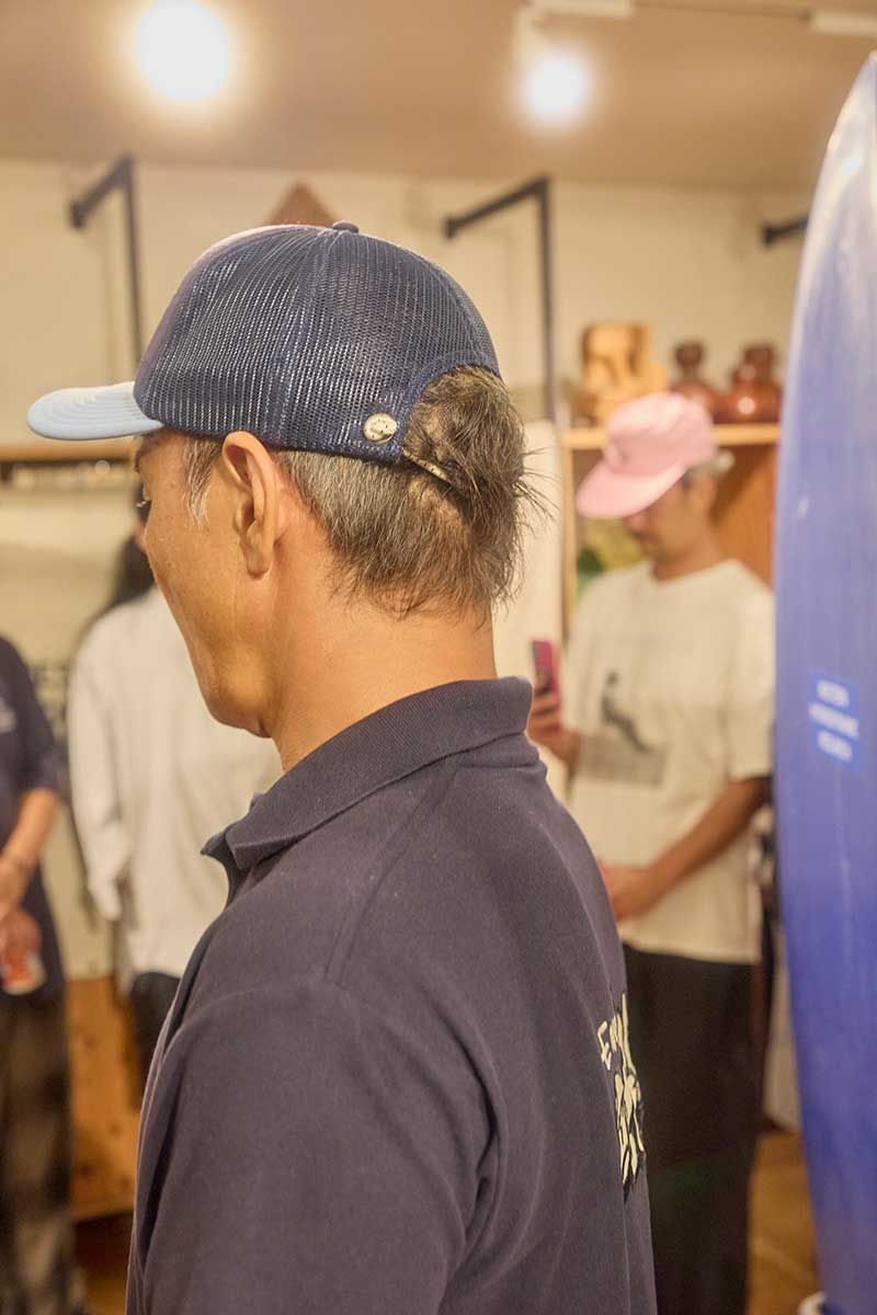 ピルグリム サーフ＋サプライのポロシャツコーディネート | 250922-1207-23 横井洋平 7枚目の写真