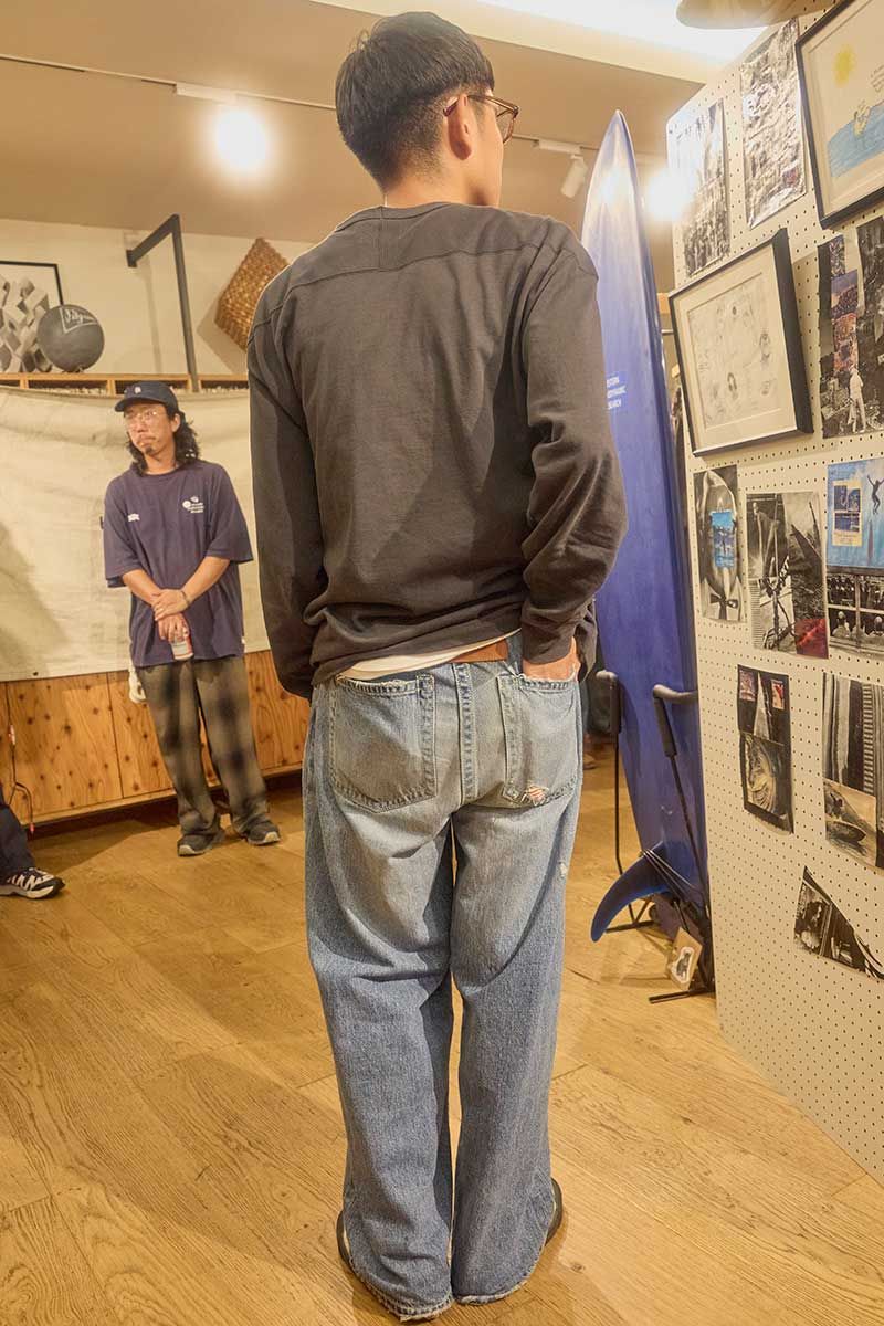 ピルグリム サーフ＋サプライのTシャツコーディネート | 250922-1224-18 原田大嗣 7枚目の写真