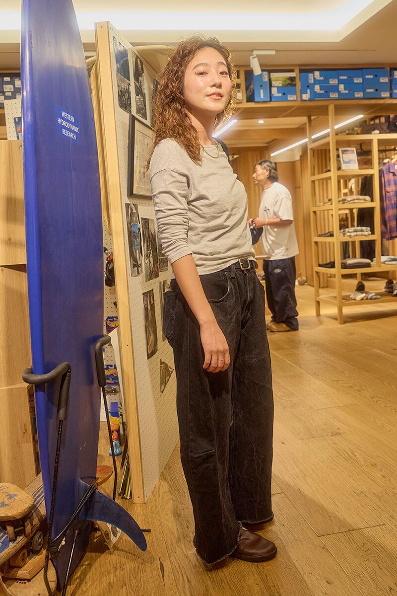 不明のTシャツコーディネート | 250922-1319-43 鈴木礼美 7枚目の写真