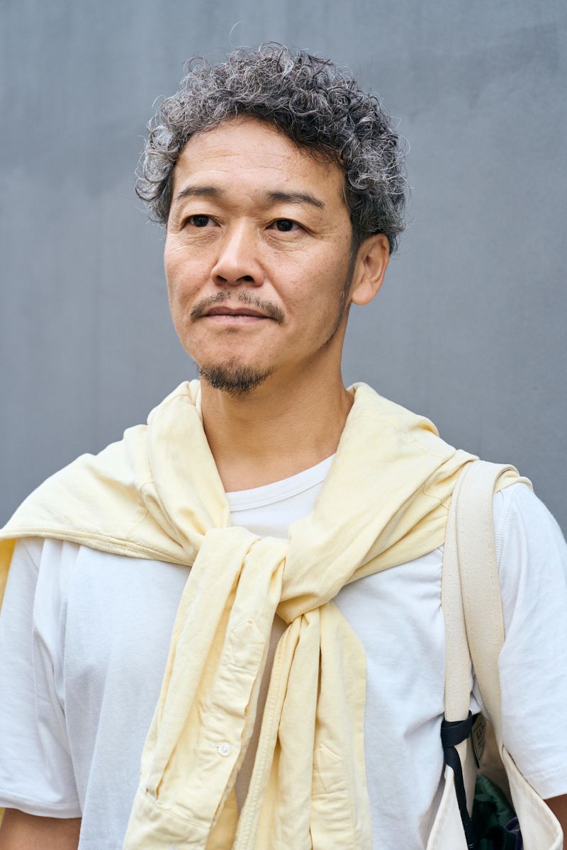 無印良品のTシャツコーディネート | 250924-2146-07 神田祥輔 5枚目の写真