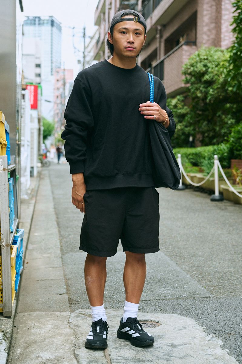 コンビニエンスウェアのスウェットコーディネート | 250924-2230-38 羽原敏樹 3枚目の写真